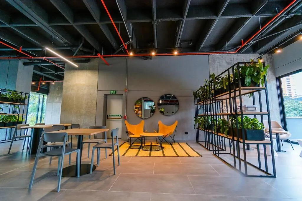 Beautiful Suite In El Poblado, Coworking, Fast Wifi Medellin Colombia