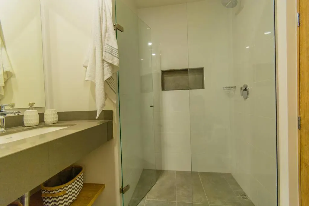 Beautiful Suite In El Poblado, Coworking, Fast Wifi Medellin
