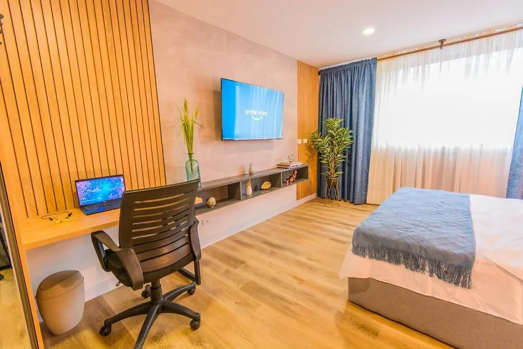 Beautiful Suite In El Poblado, Coworking, Fast Wifi Medellin Colombia